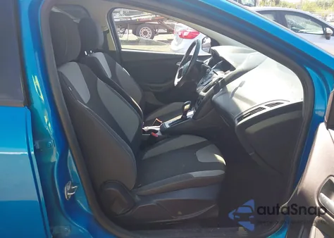 2014 Ford Focus Se z USA, uszkodzony, nr VIN 1FADP3F23EL344523